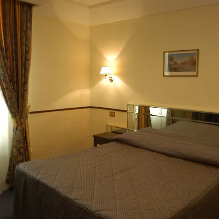 Garda Hotell 3*
