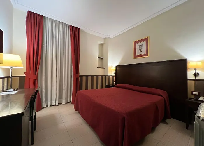 Garda Hotel 3*