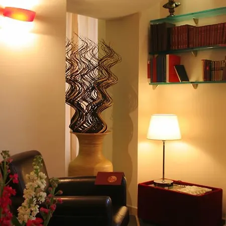 Garda Hotel 3*