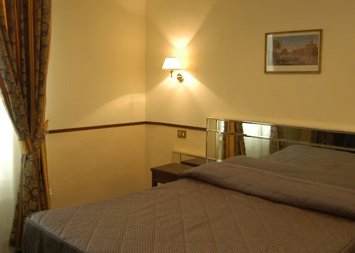 Garda Hotel 3*